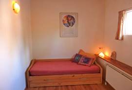 http://www.zijn.org/fotoos_logoos/Helios%20Centrum/slaapkamer.jpg